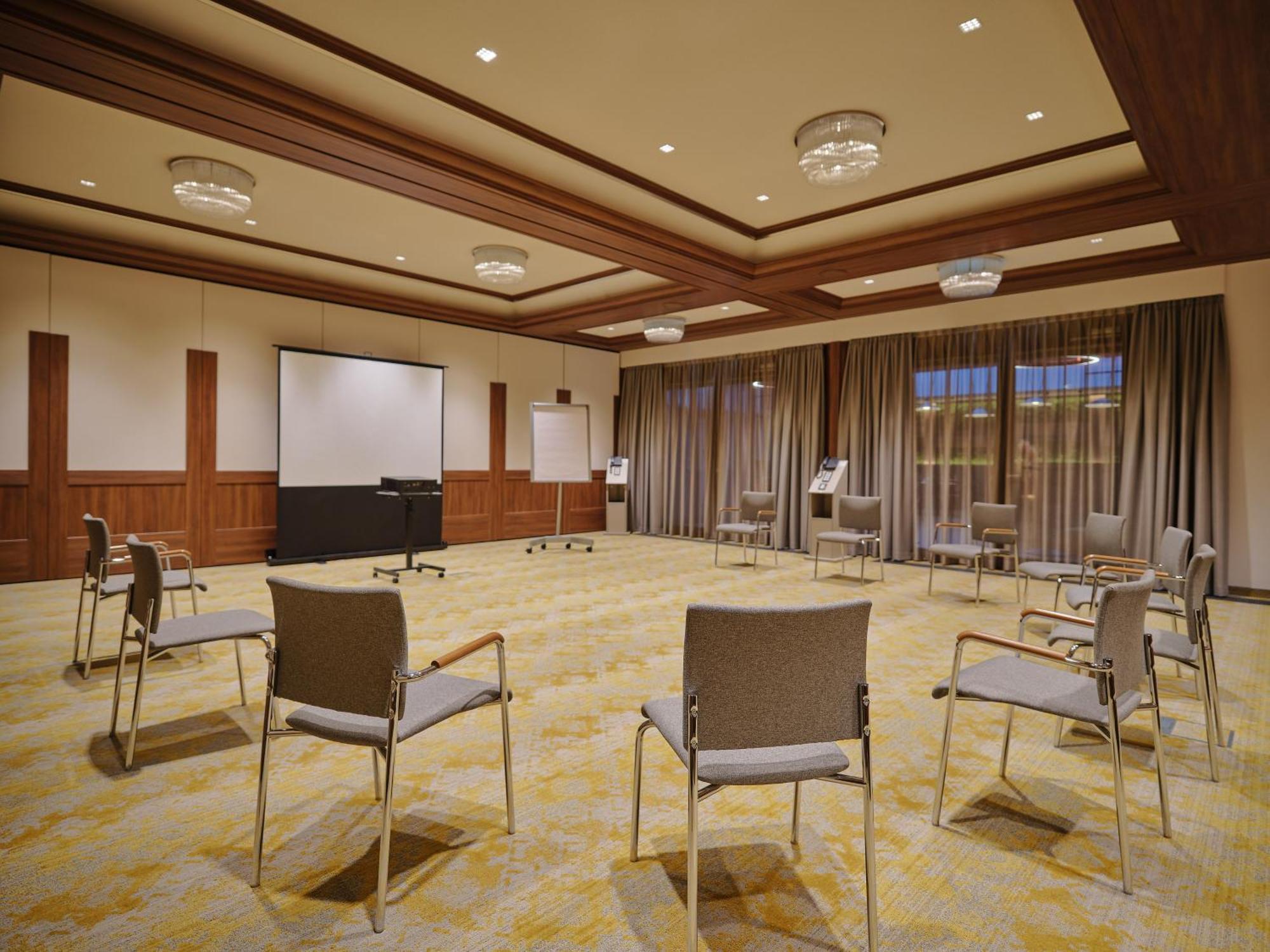 Kranz Parkhotel Siegburg Bagian luar foto