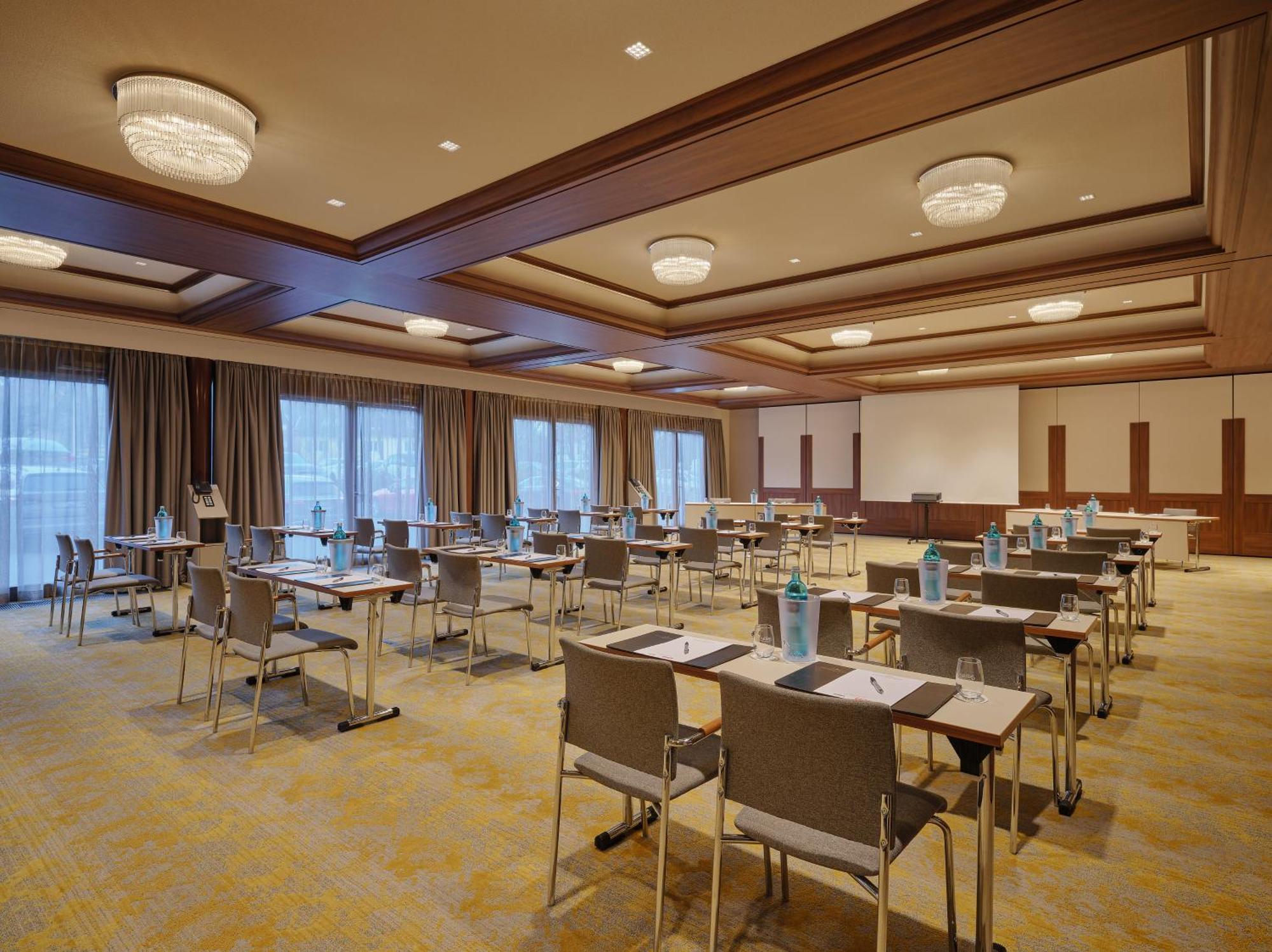 Kranz Parkhotel Siegburg Bagian luar foto