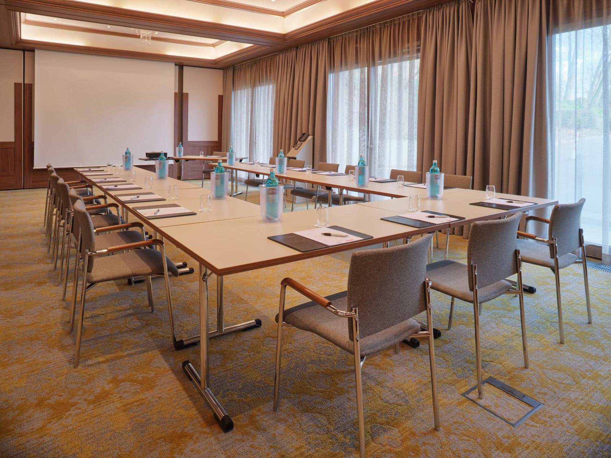 Kranz Parkhotel Siegburg Bagian luar foto