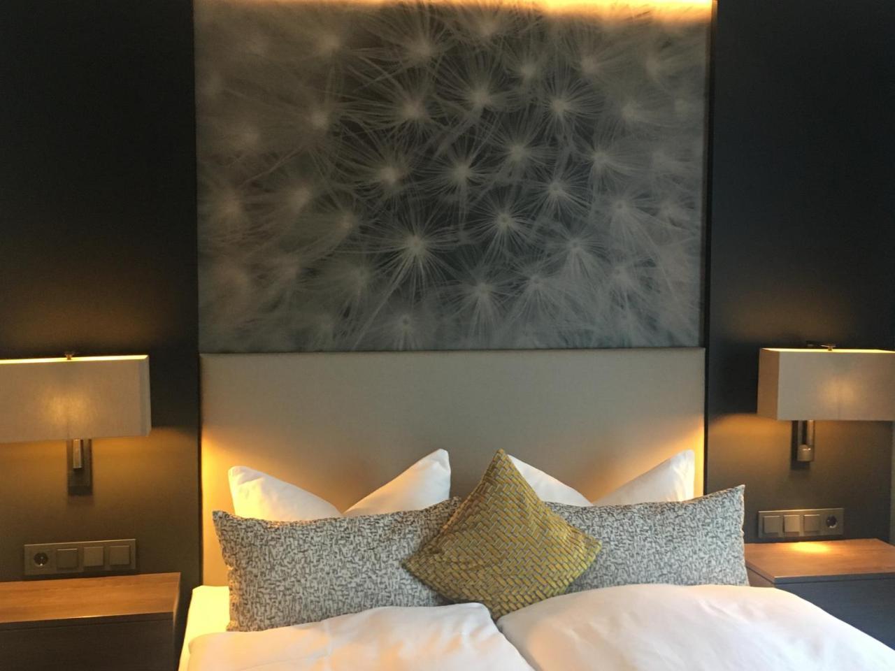 Kranz Parkhotel Siegburg Bagian luar foto